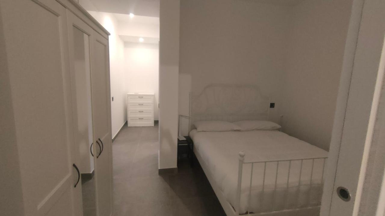 Da Nonna Teresa Bed & Breakfast ซาแลร์โน ภายนอก รูปภาพ