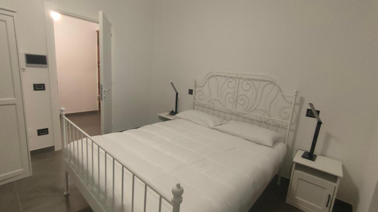 Da Nonna Teresa Bed & Breakfast ซาแลร์โน ภายนอก รูปภาพ