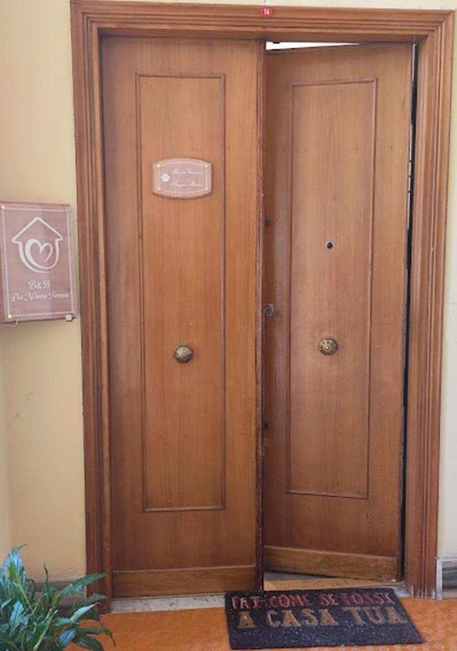Da Nonna Teresa Bed & Breakfast ซาแลร์โน ภายนอก รูปภาพ